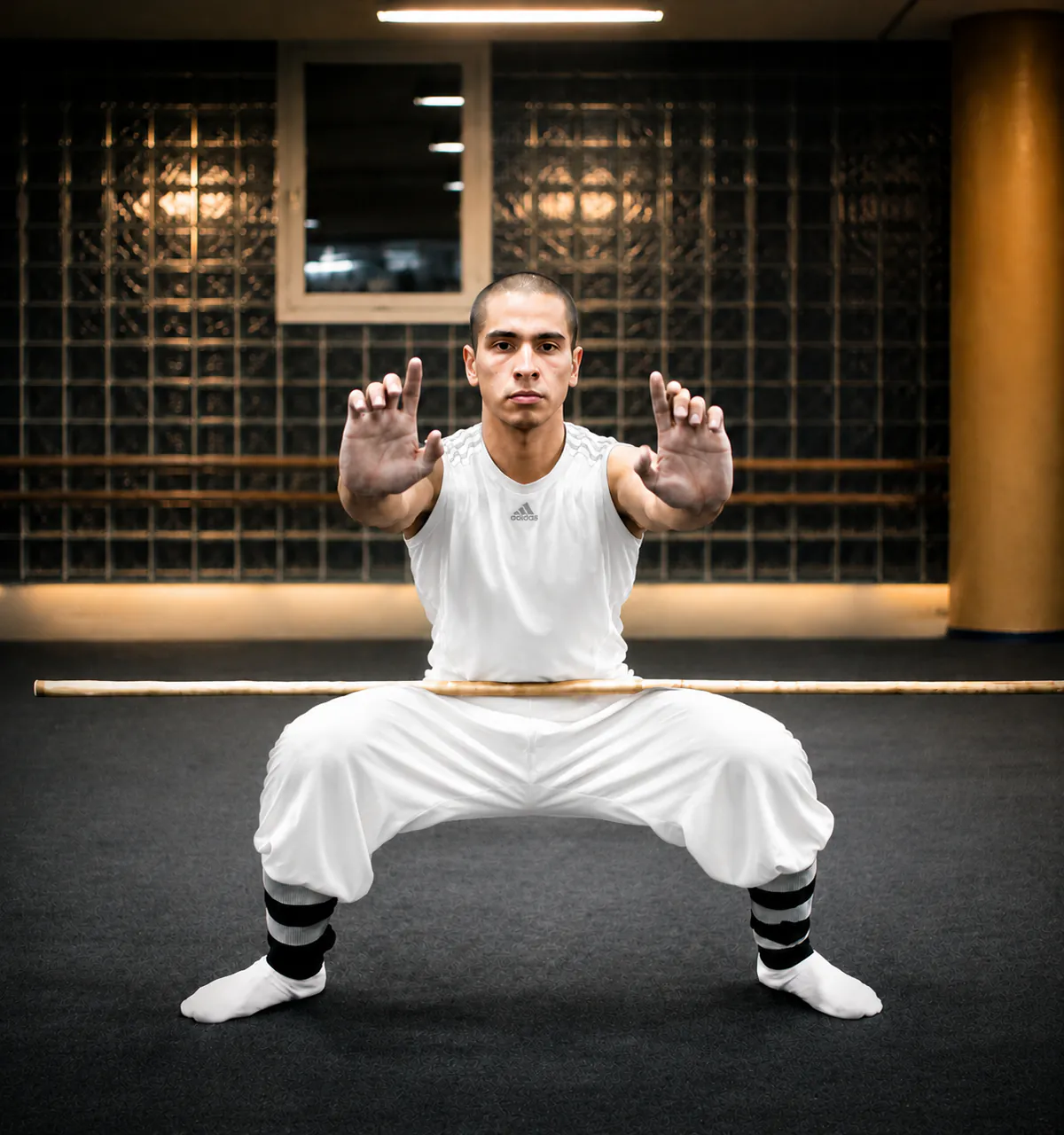 Sergio under kung fu-inspirerad stavträning